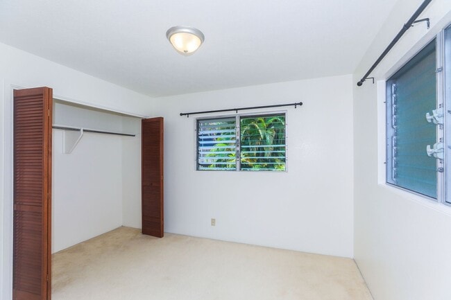 Building Photo - Kaneohe Woods – 3BR/2.5BA home with Mounta...