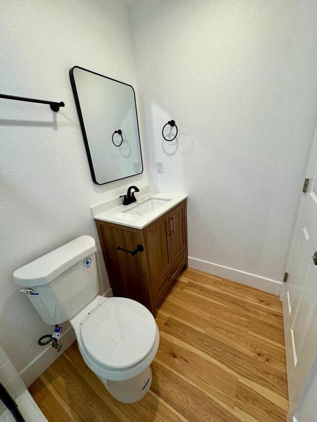 Building Photo - Large & Newly Constructed 1 bed 1 Bath Apartment for Rent In Los Alamitos!