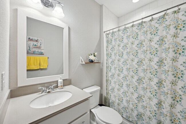 Building Photo - 57 Sunset Ridge Ct