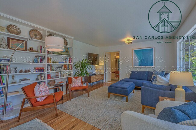 Building Photo - Furnished Two Bedroom Carmel Cottage