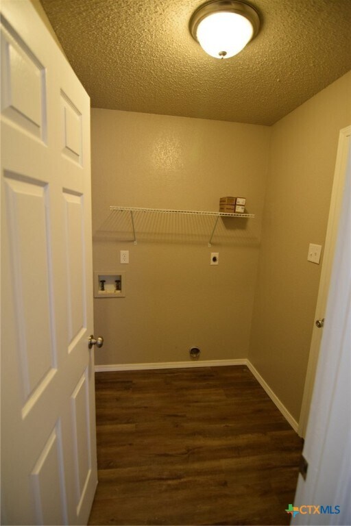 Building Photo - 4201 Bluestem Ln
