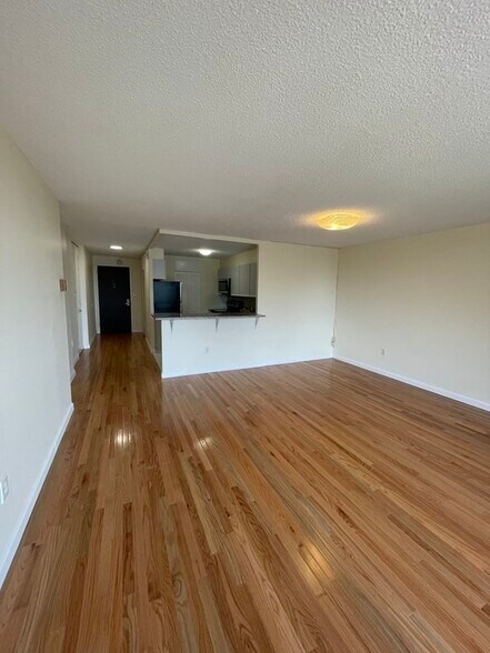 Building Photo - 60 Longwood Ave