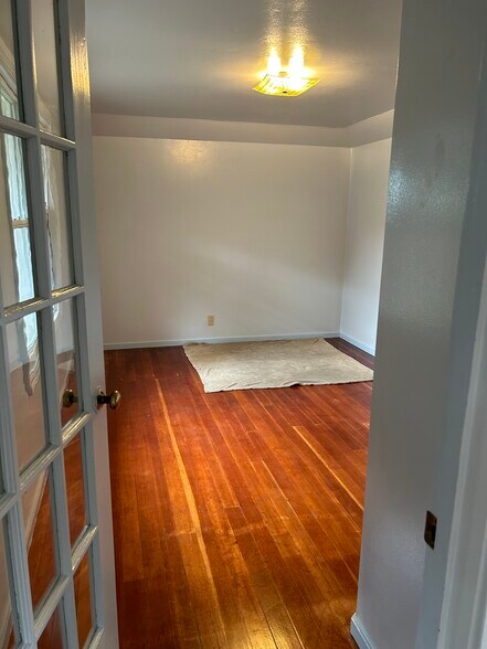 Building Photo - 52 Dominga Ave