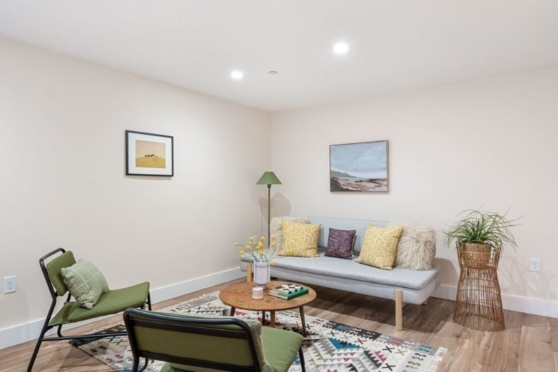 Building Photo - 18 Whitney Ave