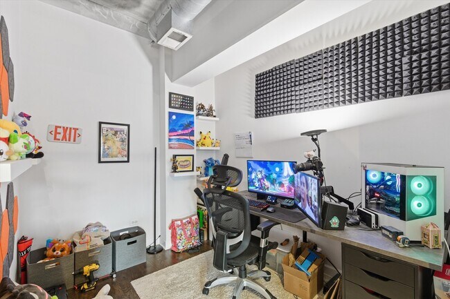 Building Photo - 1440 S Michigan Ave