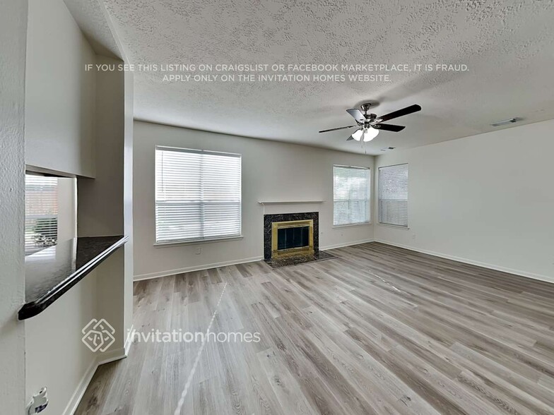 Building Photo - 6006 Sandy Hollow Dr