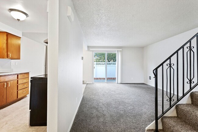 Building Photo - 367NW