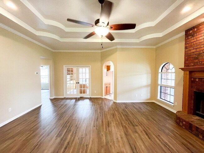 Building Photo - Available NOW!!!! You must see this is a Fabulous Home. 4 bedrooms, office, 2 bath, 2 car garage ...