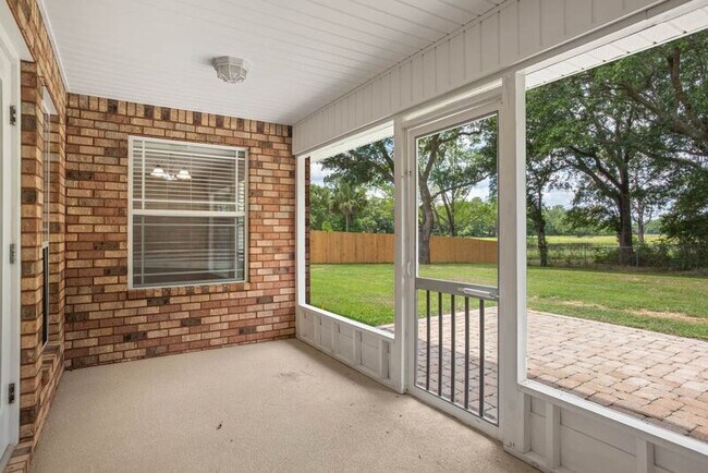 Building Photo - 5749 Tiger Woods Dr