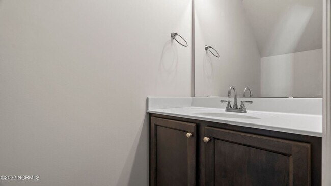 Building Photo - Townhome In BOYINGTON PLACE!
