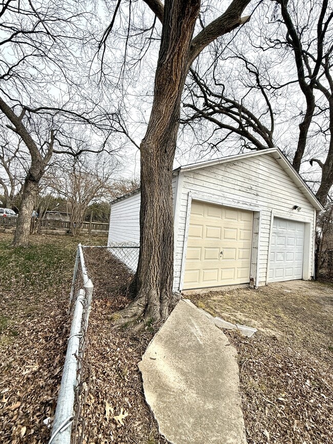 Building Photo - 1218 G St NW