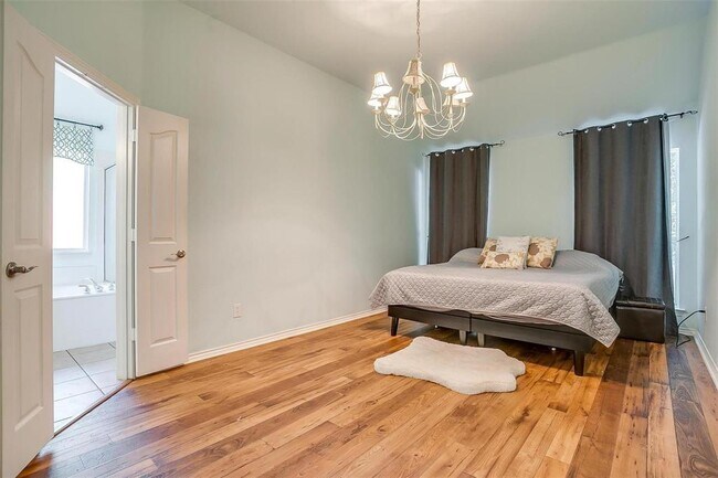 Building Photo - 750 Shady Tree Ct