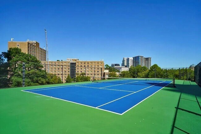 Building Photo - 2870 Pharr Ct S Northwest