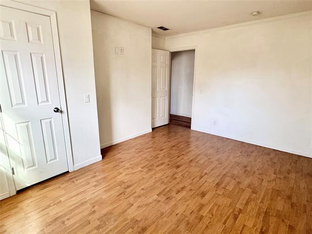 Building Photo - 520 Iris Dr