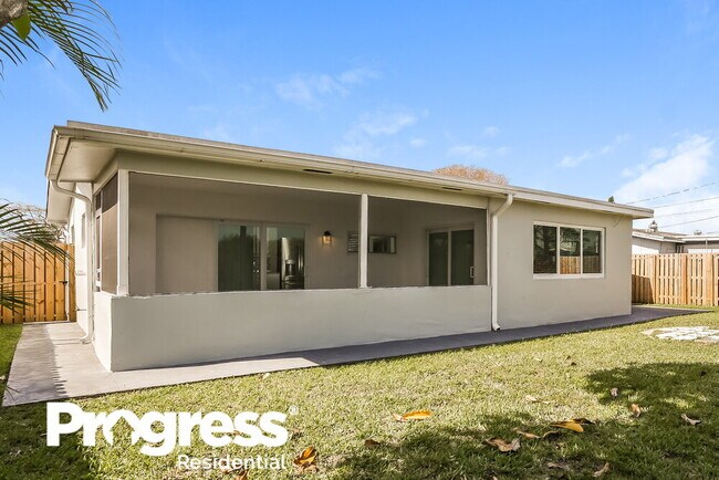 Building Photo - 9041 NW 24th Pl