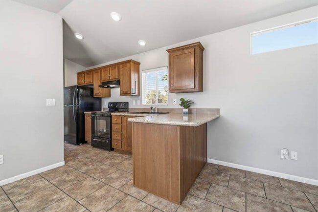 Building Photo - 3431 N Flowing Wells Rd