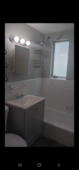 Building Photo - 3685 Frow Ave