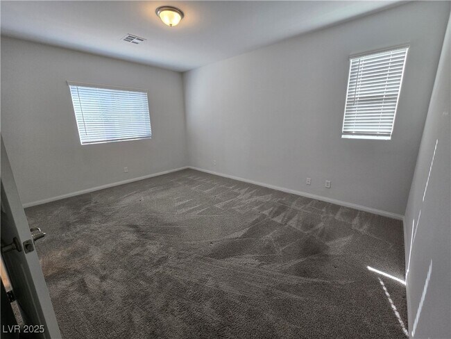 Building Photo - 5846 Steinbeck Vly St