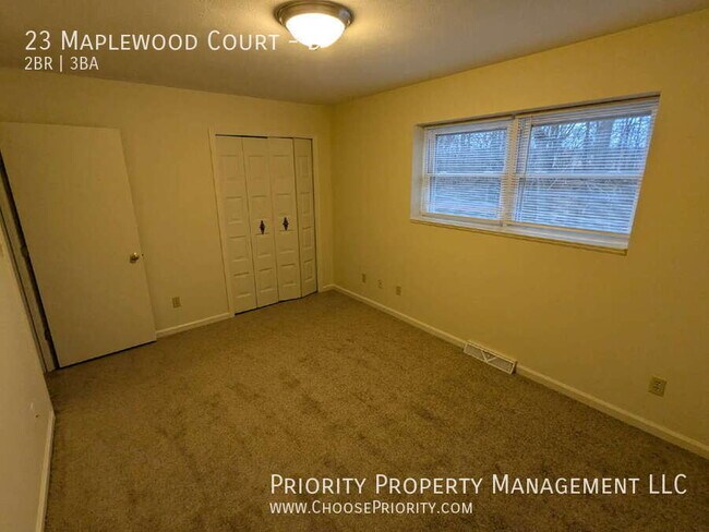 Building Photo - 23 Maplewood Ct