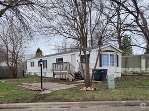 Building Photo - Accepting Section 8 Tenants!