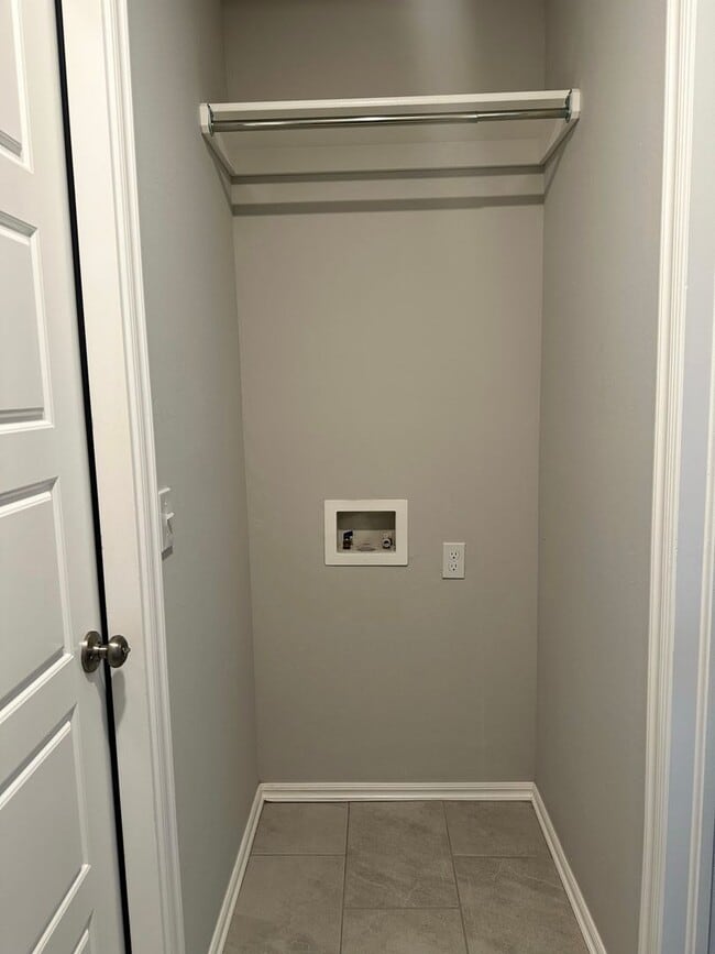 Building Photo - FIRST MONTH FREE!