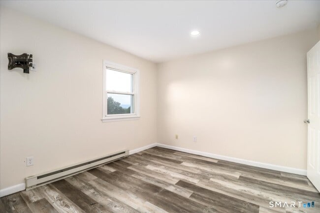 Building Photo - 17 Fordyce Ct