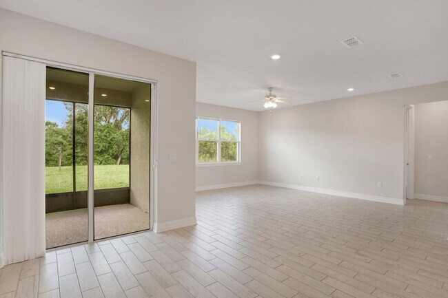Building Photo - Charming 4-Bedroom Family Home in Serene S...