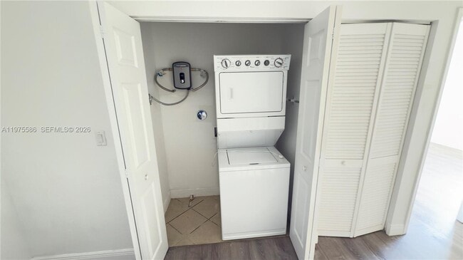 Building Photo - 1522 SW 147th Ter