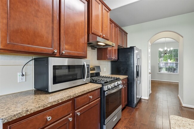 Building Photo - 2551 Marquette Trail