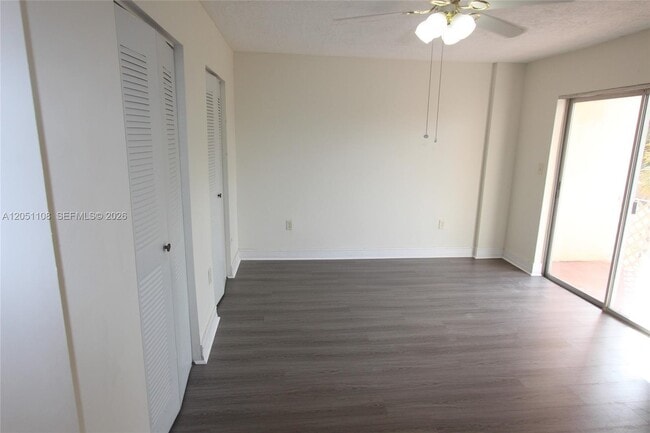 Building Photo - 1655 W 44th Pl