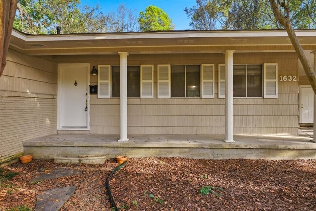 Building Photo - 3 Bedroom Home in Northeast Jackson