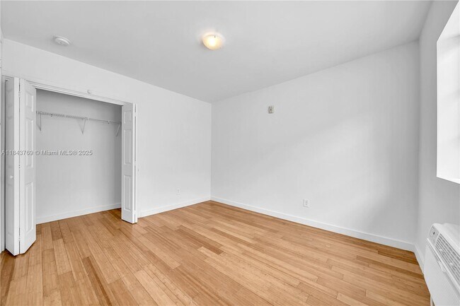 Building Photo - 7930 Tatum Waterway Dr