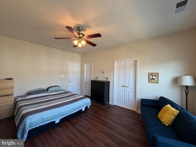 Building Photo - 4587 Derring Ln