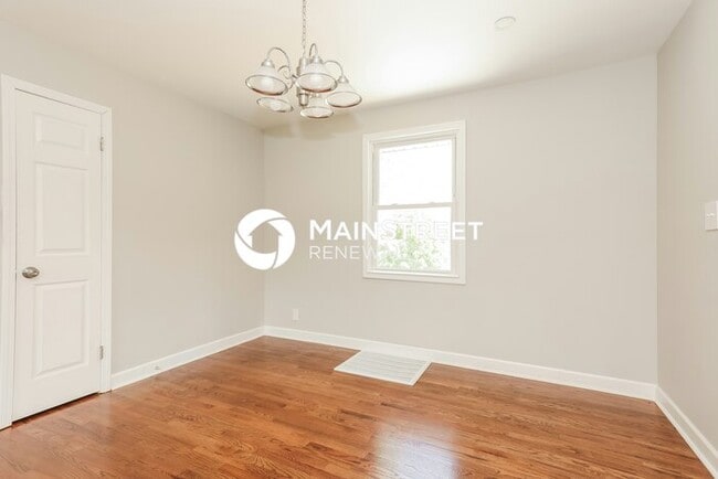 Building Photo - 3 Bedroom Pet-Friendly Home in MADISON, TN with Main Street Renewal