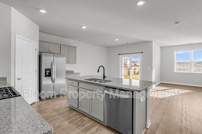 Building Photo - 507 Sybilwood Ln