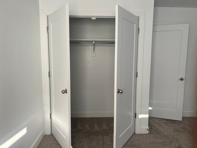 Building Photo - 1140 S 1500 W
