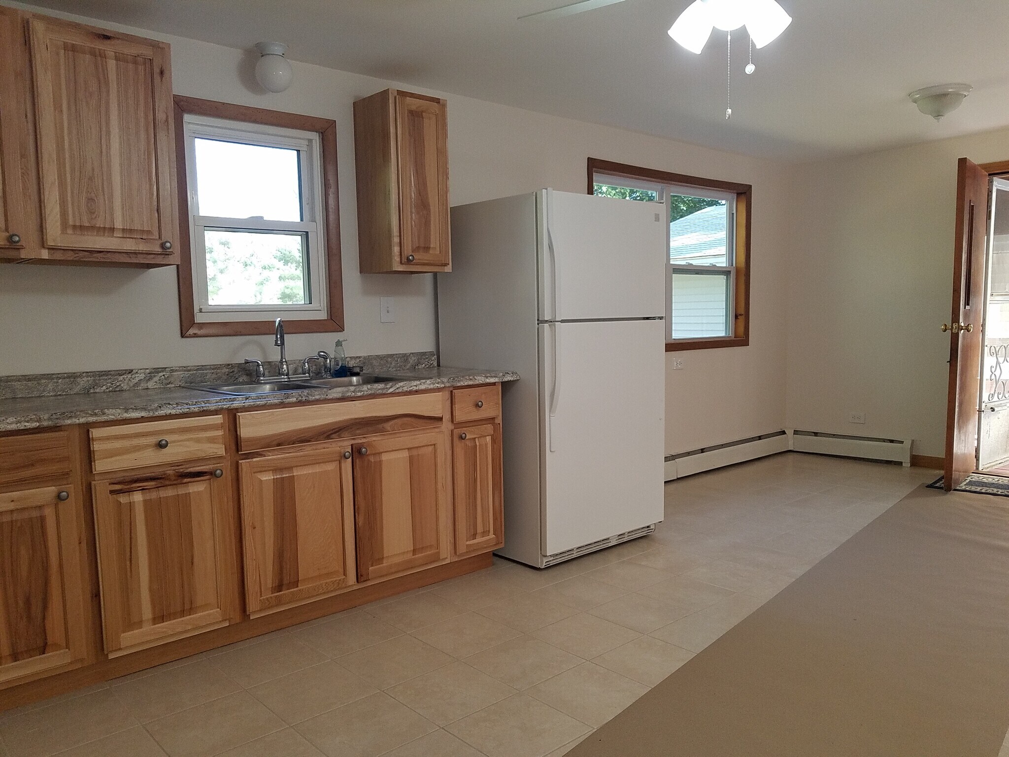 Building Photo - 158 McKeen St