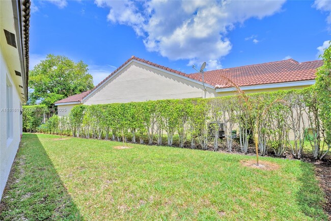 Building Photo - 1270 Majesty Terrace