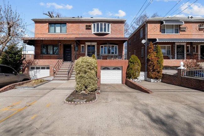 Building Photo - 1105 Mace Ave