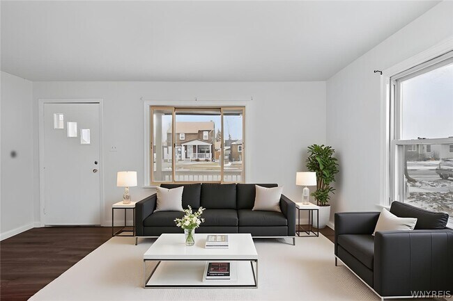 Building Photo - 3028 Welch Ave