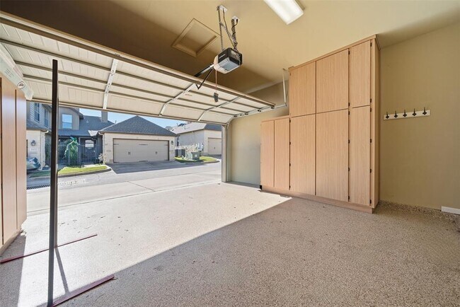 Building Photo - 14100 Avery Ranch Blvd