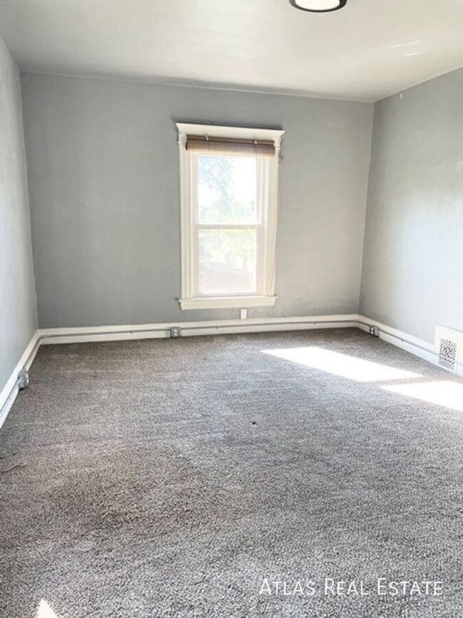 Building Photo - 17 N 13th St