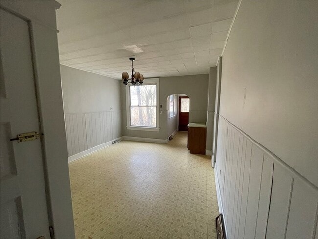 Building Photo - 15 Darlington Ave