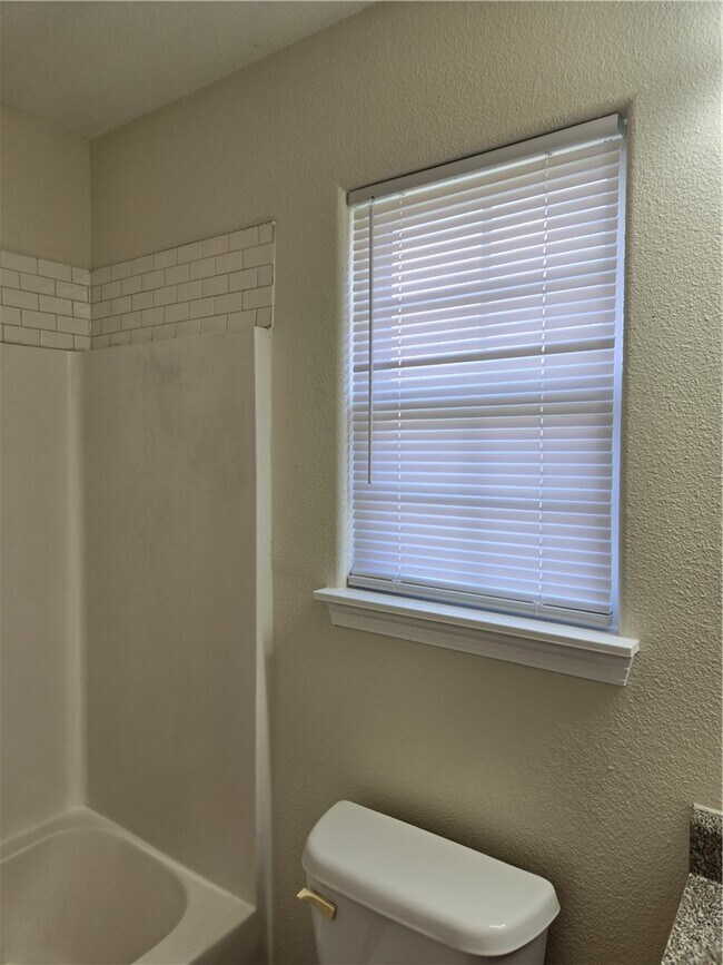 Building Photo - 1703 N Valor