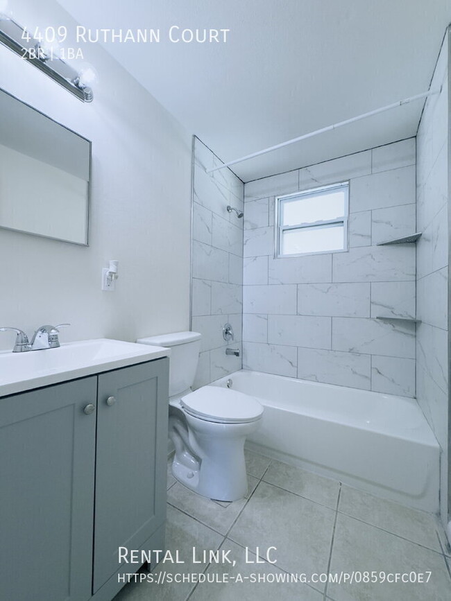 Building Photo - Recently renovated 2-bedroom duplex in Nor...