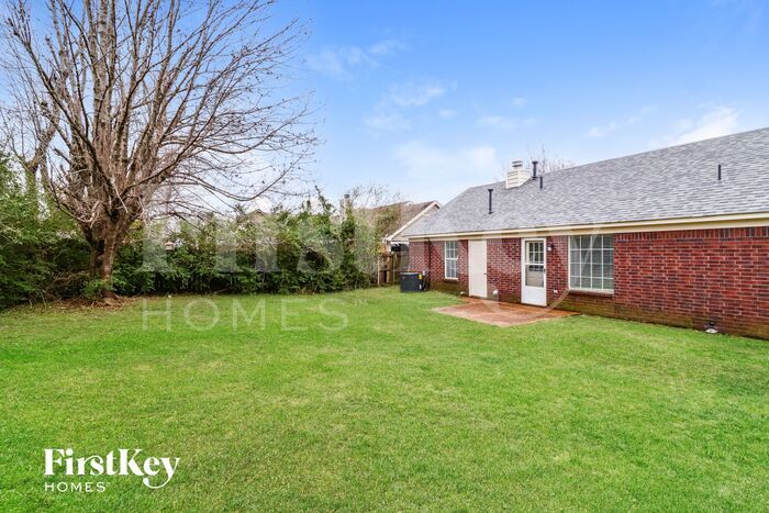 Building Photo - 7540 Spinola Ln