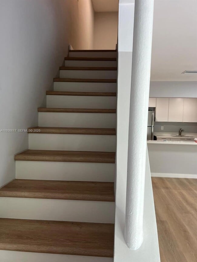 Building Photo - 7820 NE Bayshore Ct