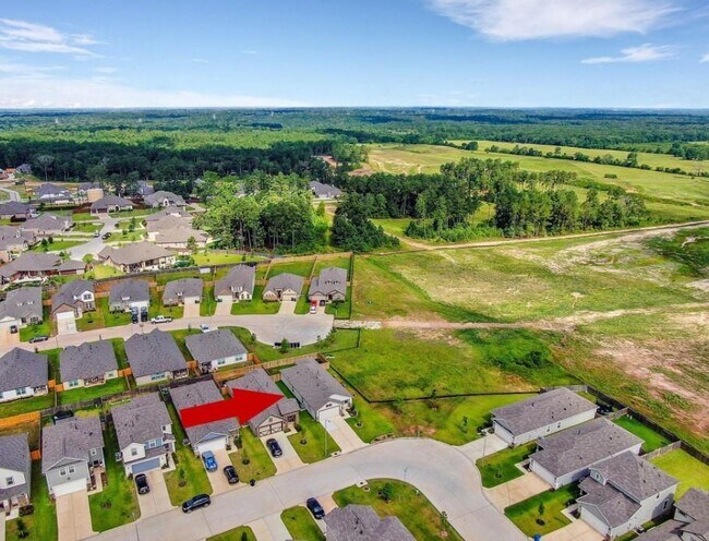 Building Photo - 40843 Mostyn Hill Dr