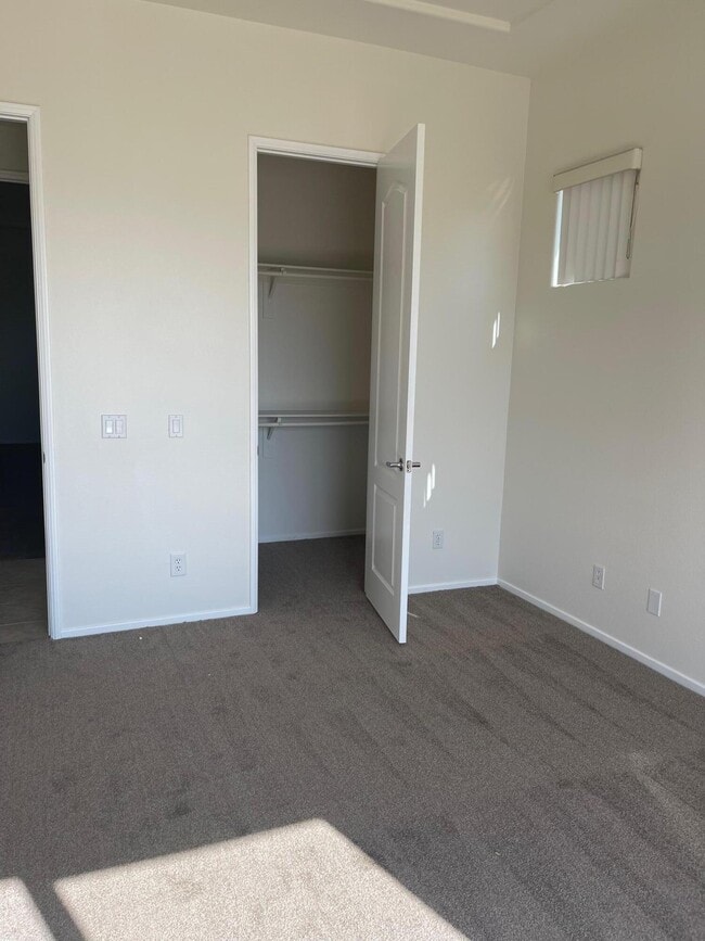 Building Photo - 11691 Foxdale Dr