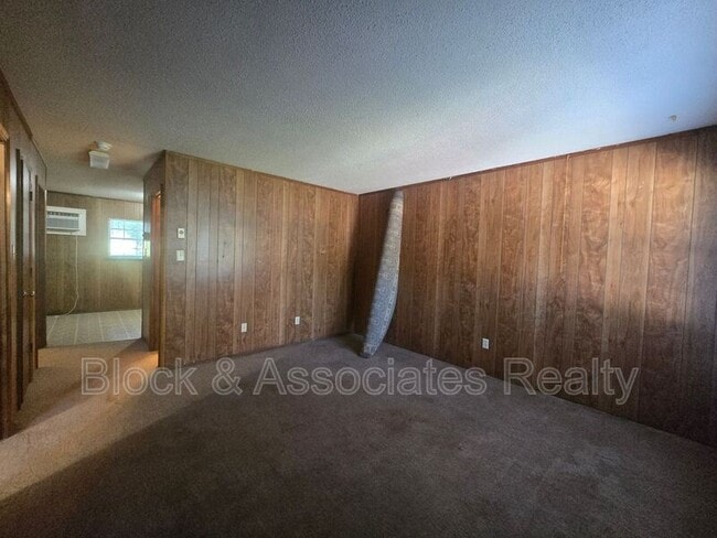 Building Photo - 208 Julian Ave